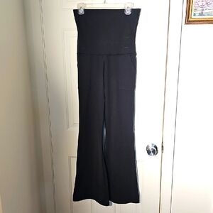 Offline By AERIE. Women's Black High-Waisted‎ Pants. Size Meduim. Bell Bottoms